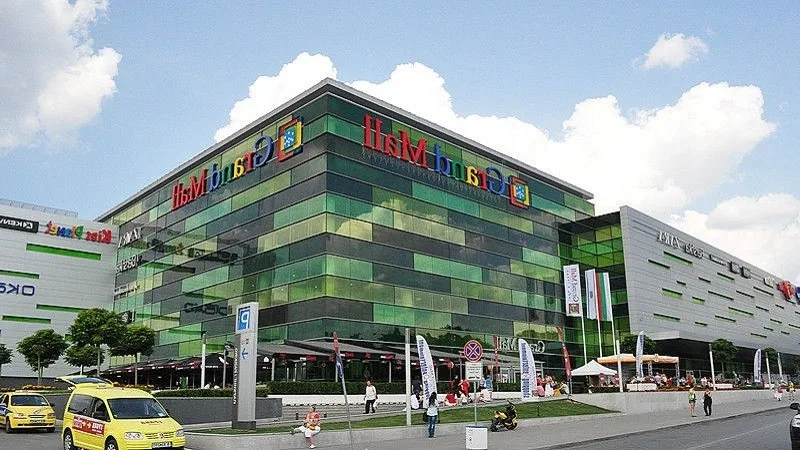 We are planning shopping in Montenegro - in Budva, Podgorica, Bar 6 Будва