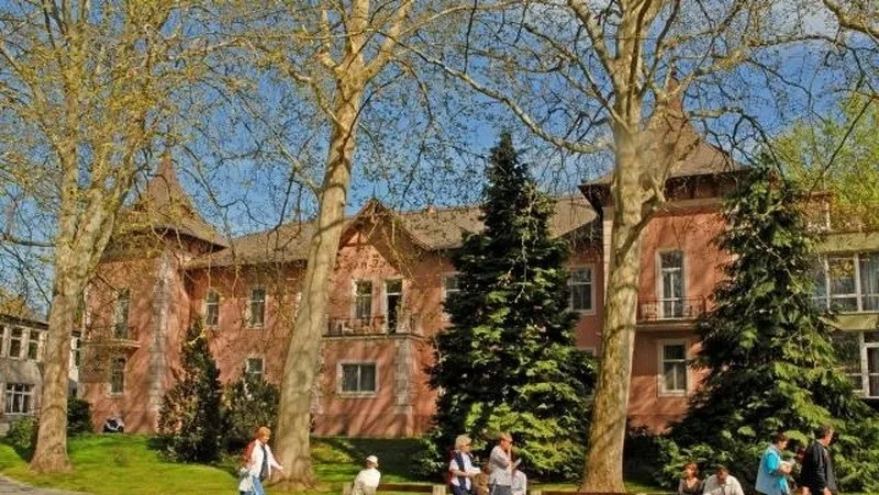 Клиника Хевиз